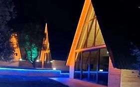 Çırağan Deluxe Botanik Park Bungolov Evleri